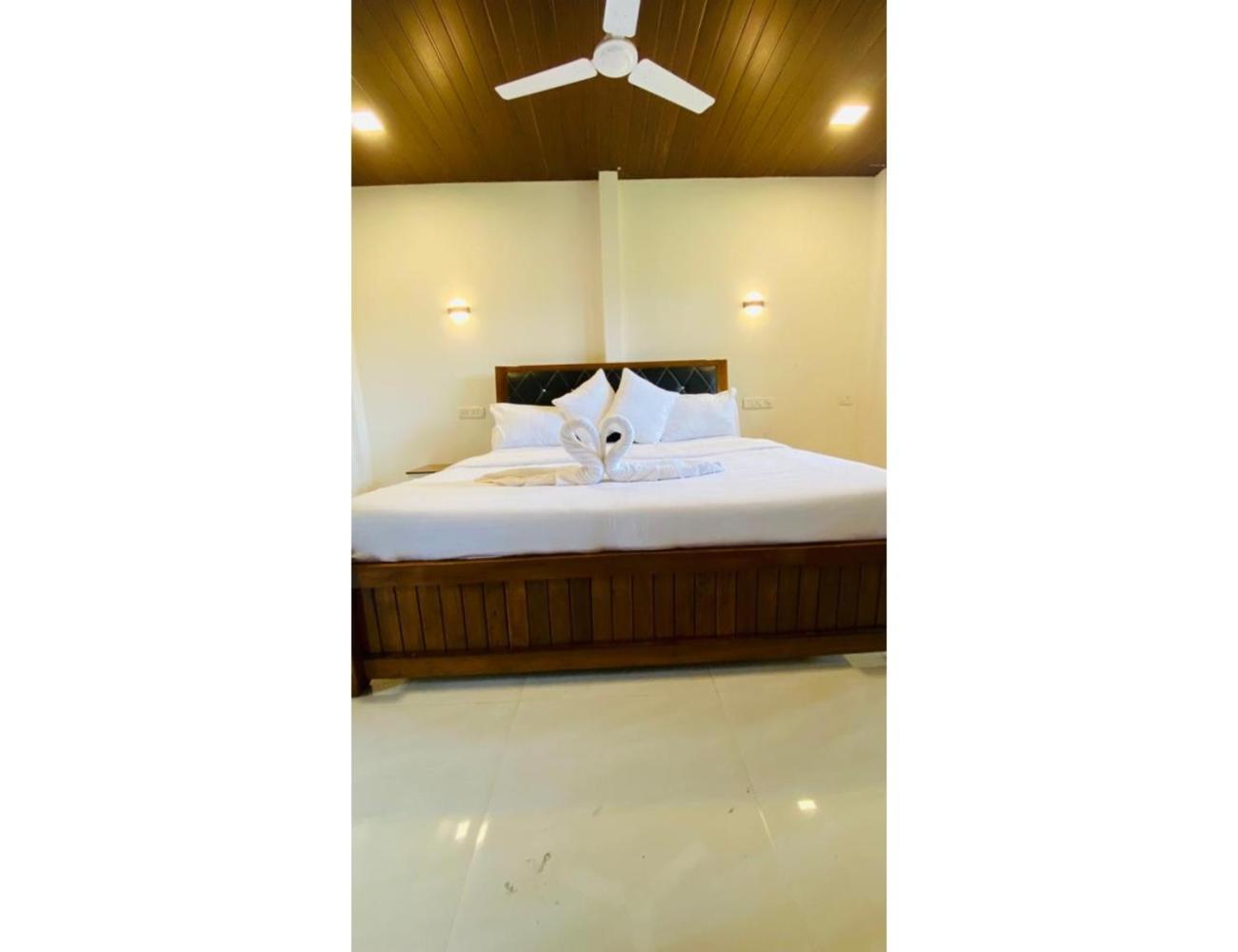 Homestay Mermaid Avisa Resort, Arambol, Goa